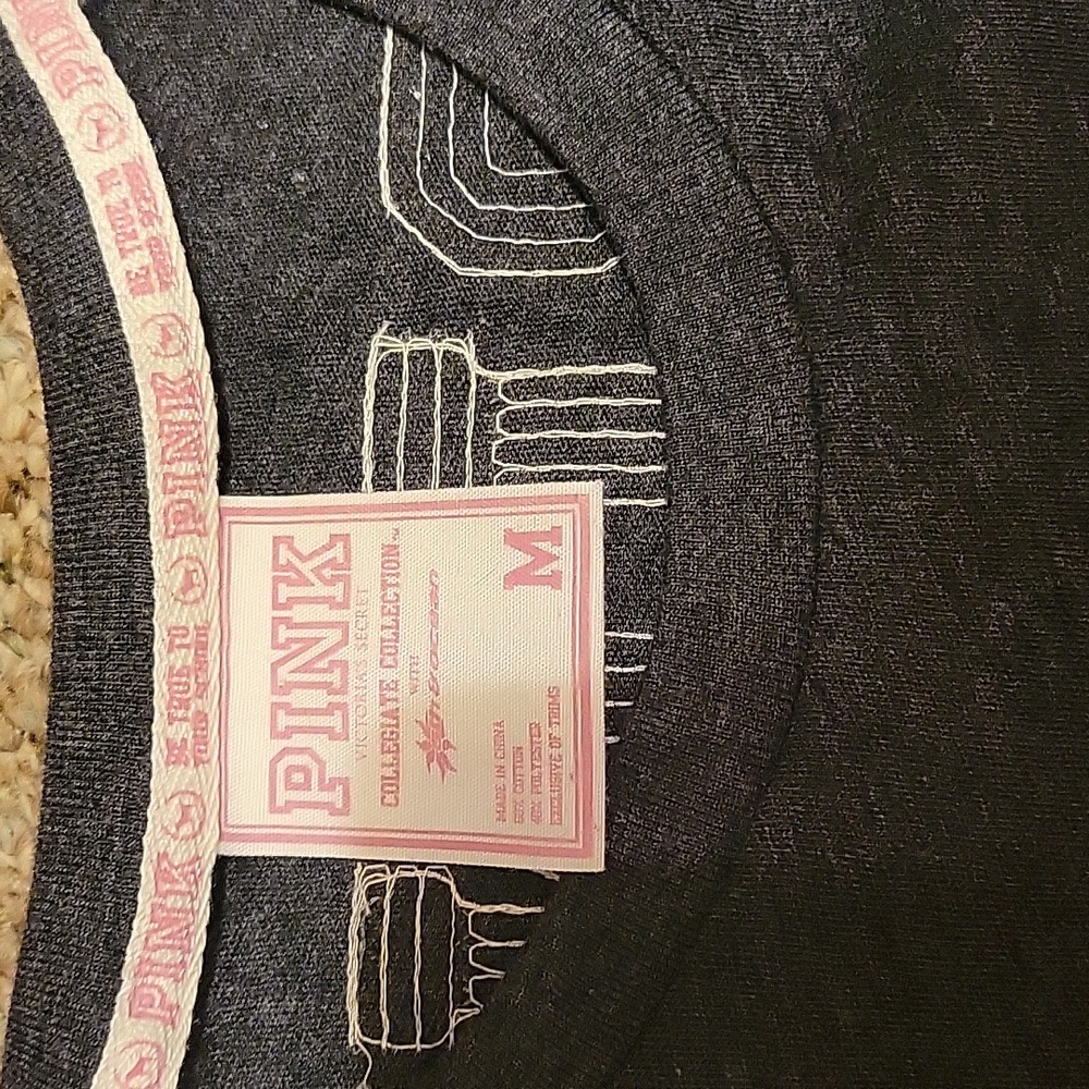 Victoria Secret Pink Collegiate Collection - Picture 2 of 4